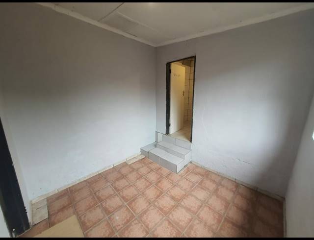 1 bed property to rent in MONDEOR